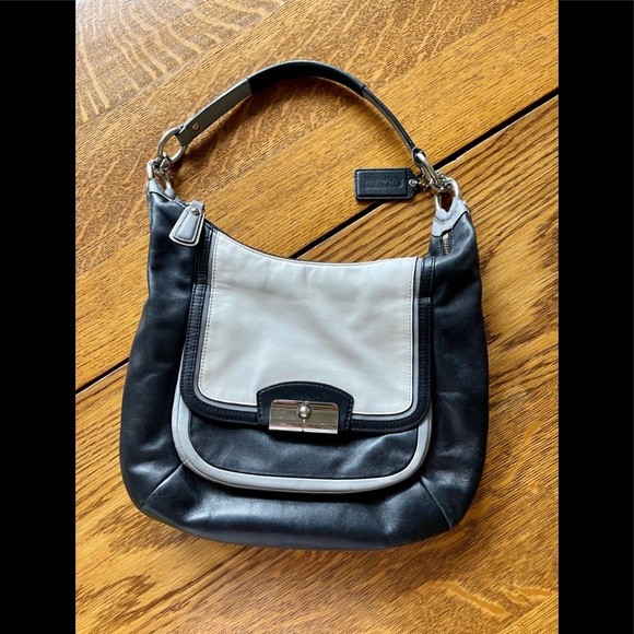 Coach Bag - Picture 9 of 15